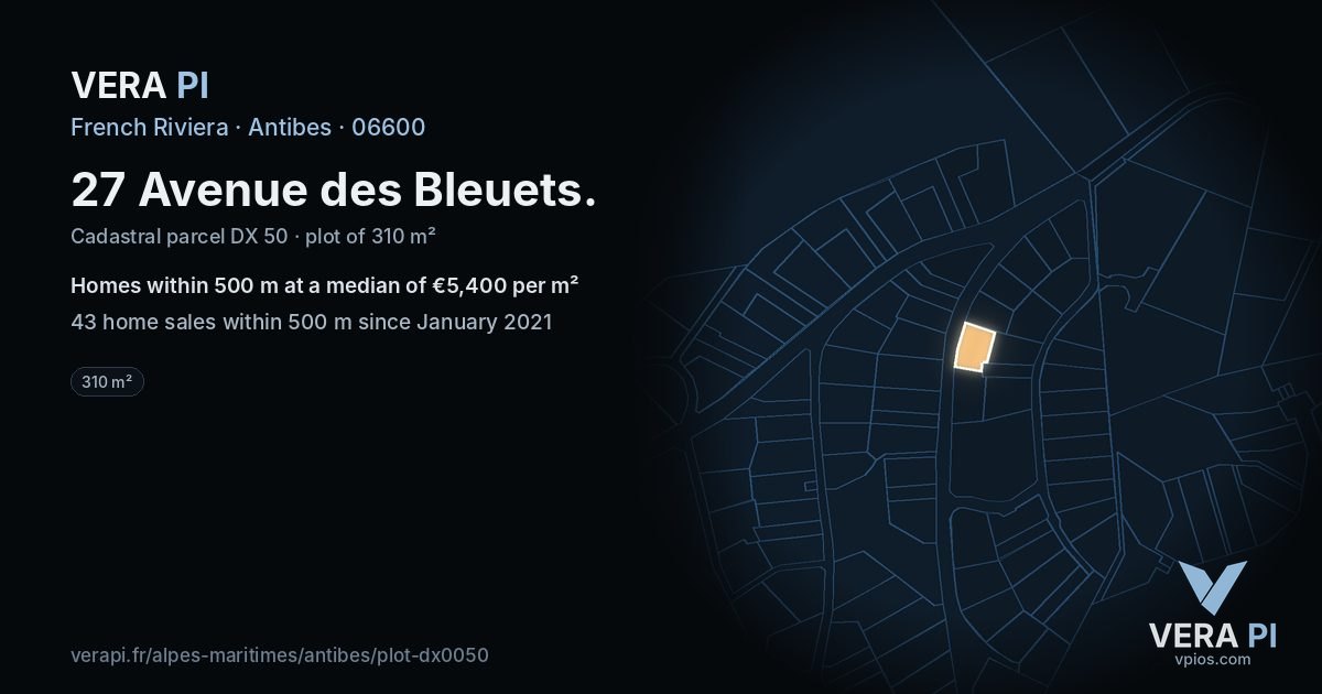 27 Avenue des Bleuets, Antibes at night – the plot lit, the parcels around coloured by the prices near them