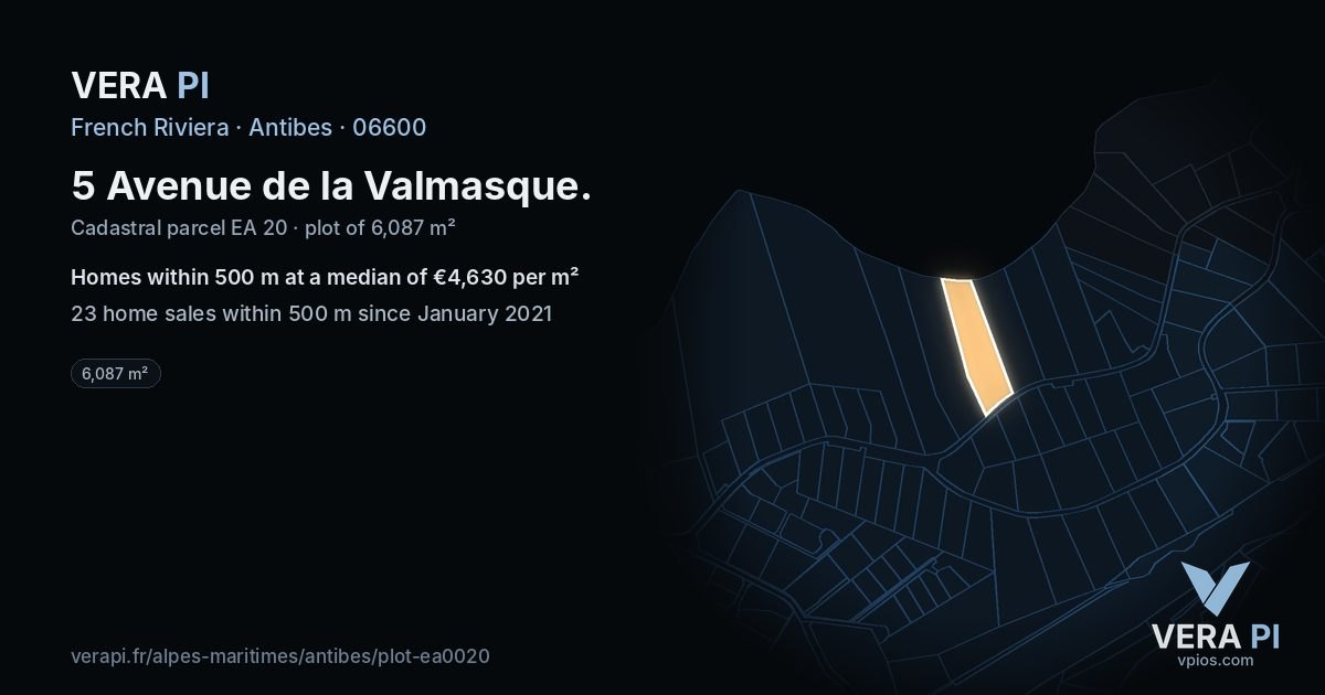 5 Avenue de la Valmasque, Antibes at night – the plot lit, the parcels around coloured by the prices near them