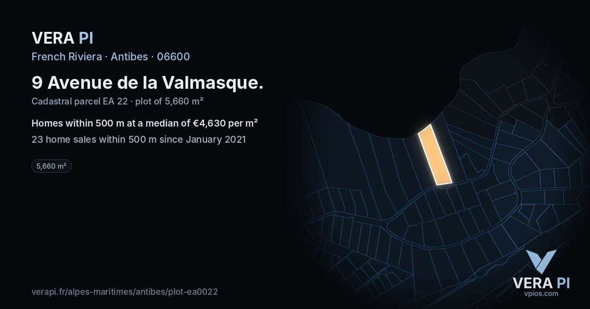 9 Avenue de la Valmasque, Antibes at night – the plot lit, the parcels around coloured by the prices near them