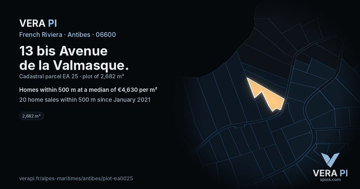 13 bis Avenue de la Valmasque, Antibes at night – the plot lit, the parcels around coloured by the prices near them