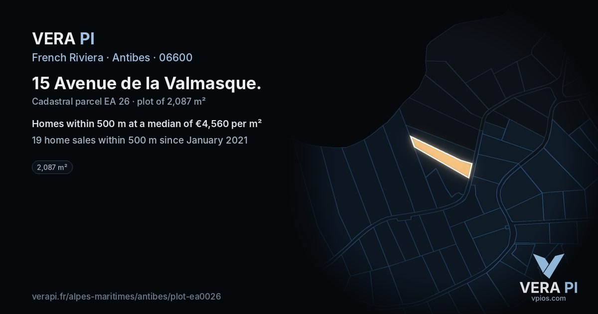 15 Avenue de la Valmasque, Antibes at night – the plot lit, the parcels around coloured by the prices near them