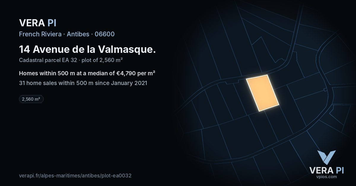 14 Avenue de la Valmasque, Antibes at night – the plot lit, the parcels around coloured by the prices near them
