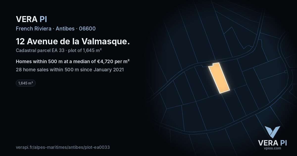 12 Avenue de la Valmasque, Antibes at night – the plot lit, the parcels around coloured by the prices near them