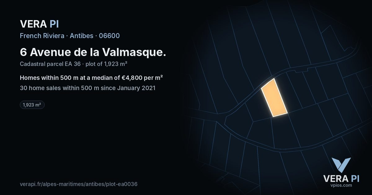 6 Avenue de la Valmasque, Antibes at night – the plot lit, the parcels around coloured by the prices near them