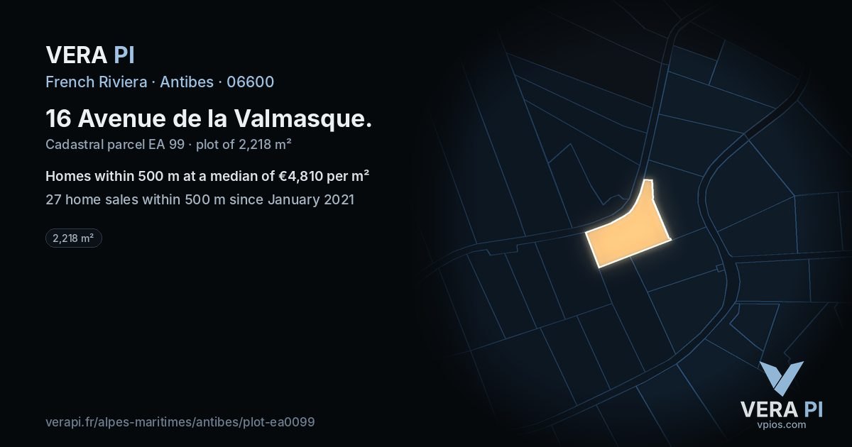 16 Avenue de la Valmasque, Antibes at night – the plot lit, the parcels around coloured by the prices near them