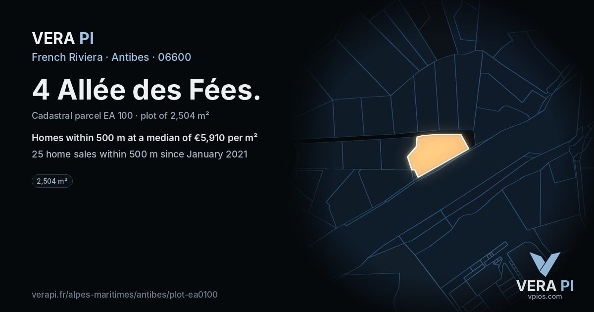 4 Allée des Fées, Antibes at night – the plot lit, the parcels around coloured by the prices near them