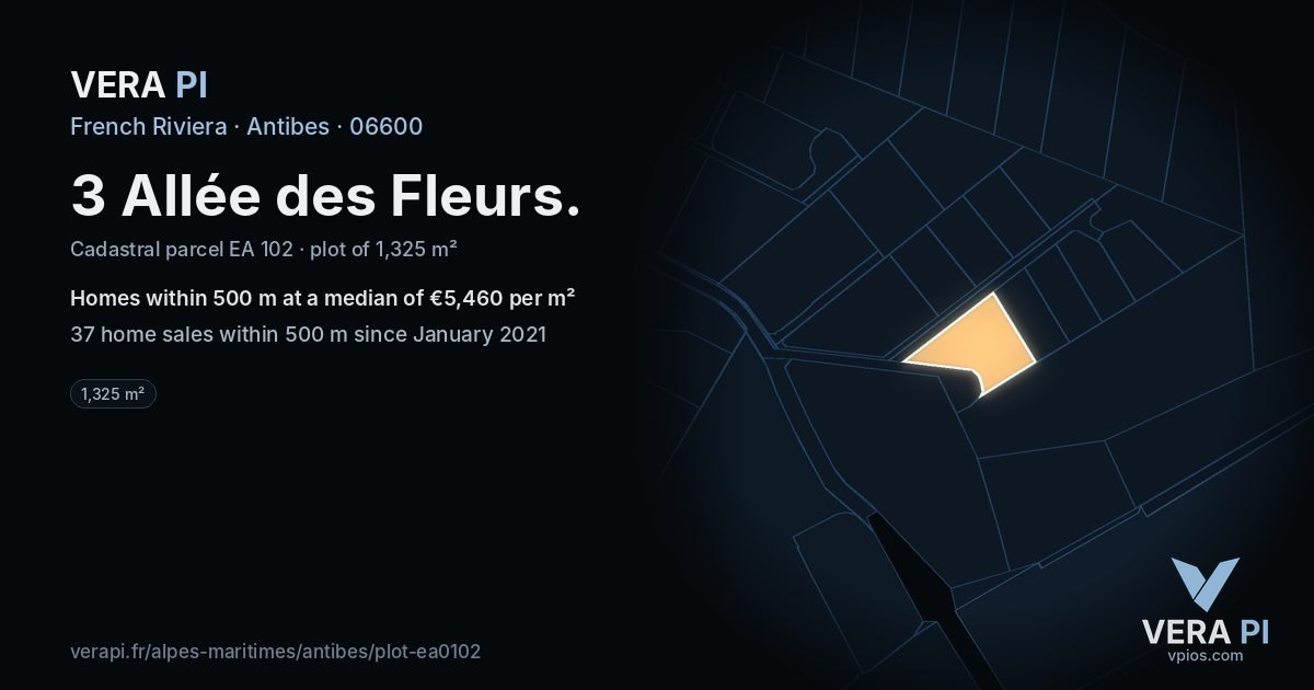 3 Allée des Fleurs, Antibes at night – the plot lit, the parcels around coloured by the prices near them