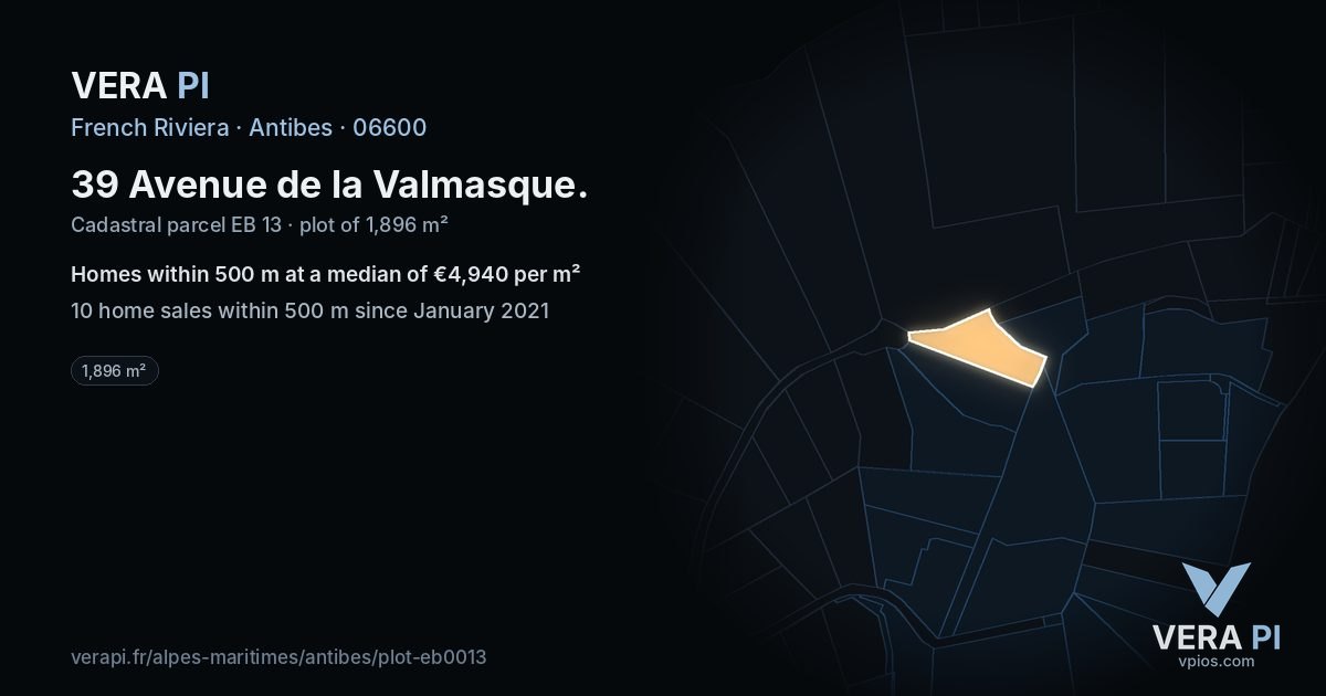 39 Avenue de la Valmasque, Antibes at night – the plot lit, the parcels around coloured by the prices near them