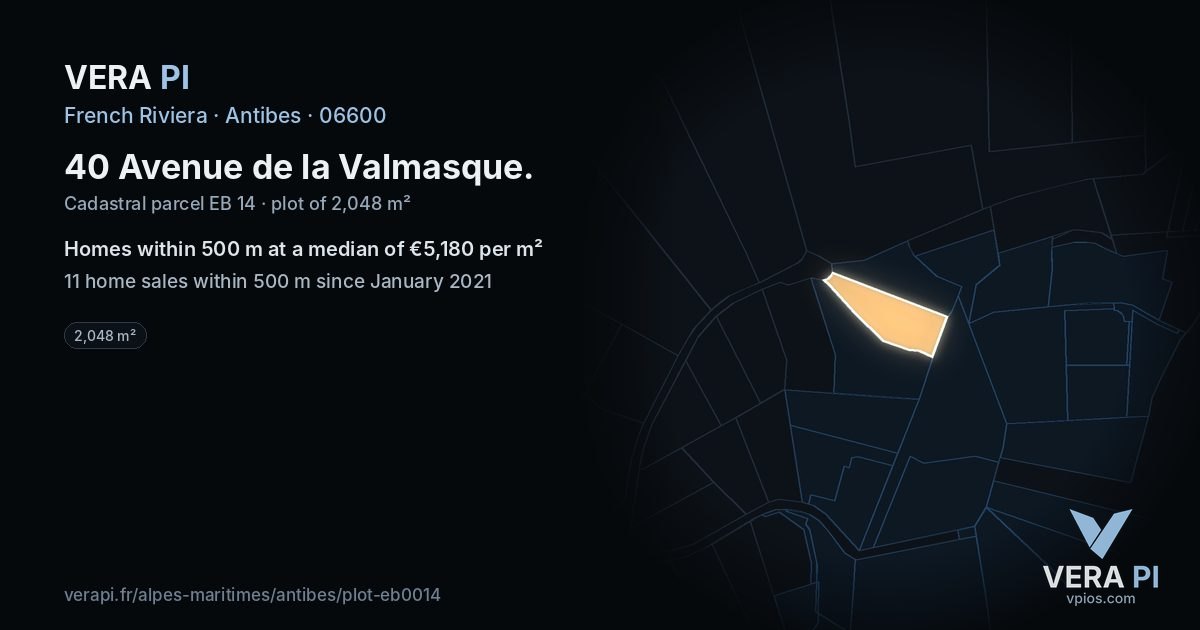 40 Avenue de la Valmasque, Antibes at night – the plot lit, the parcels around coloured by the prices near them