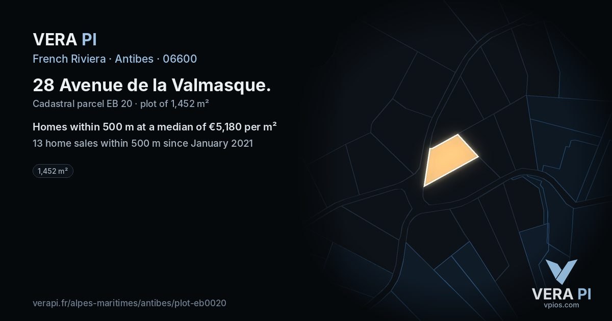 28 Avenue de la Valmasque, Antibes at night – the plot lit, the parcels around coloured by the prices near them