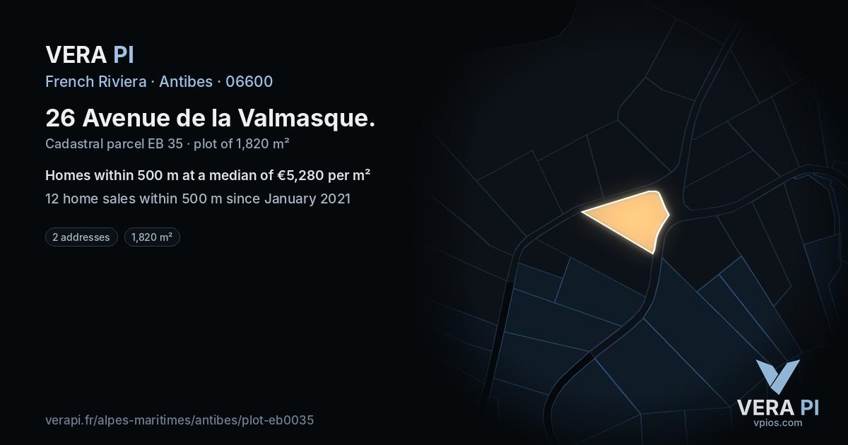 26 Avenue de la Valmasque, Antibes at night – the plot lit, the parcels around coloured by the prices near them