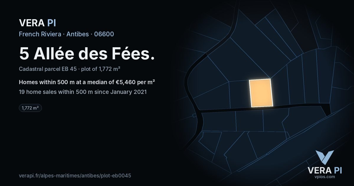 5 Allée des Fées, Antibes at night – the plot lit, the parcels around coloured by the prices near them