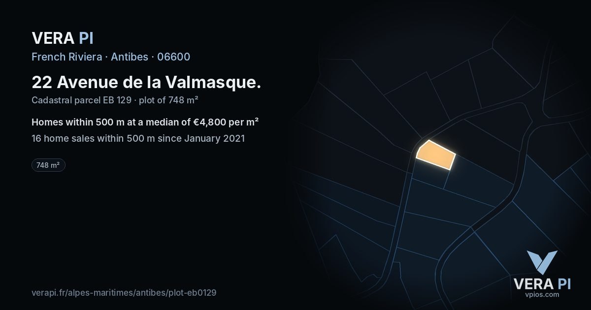 22 Avenue de la Valmasque, Antibes at night – the plot lit, the parcels around coloured by the prices near them