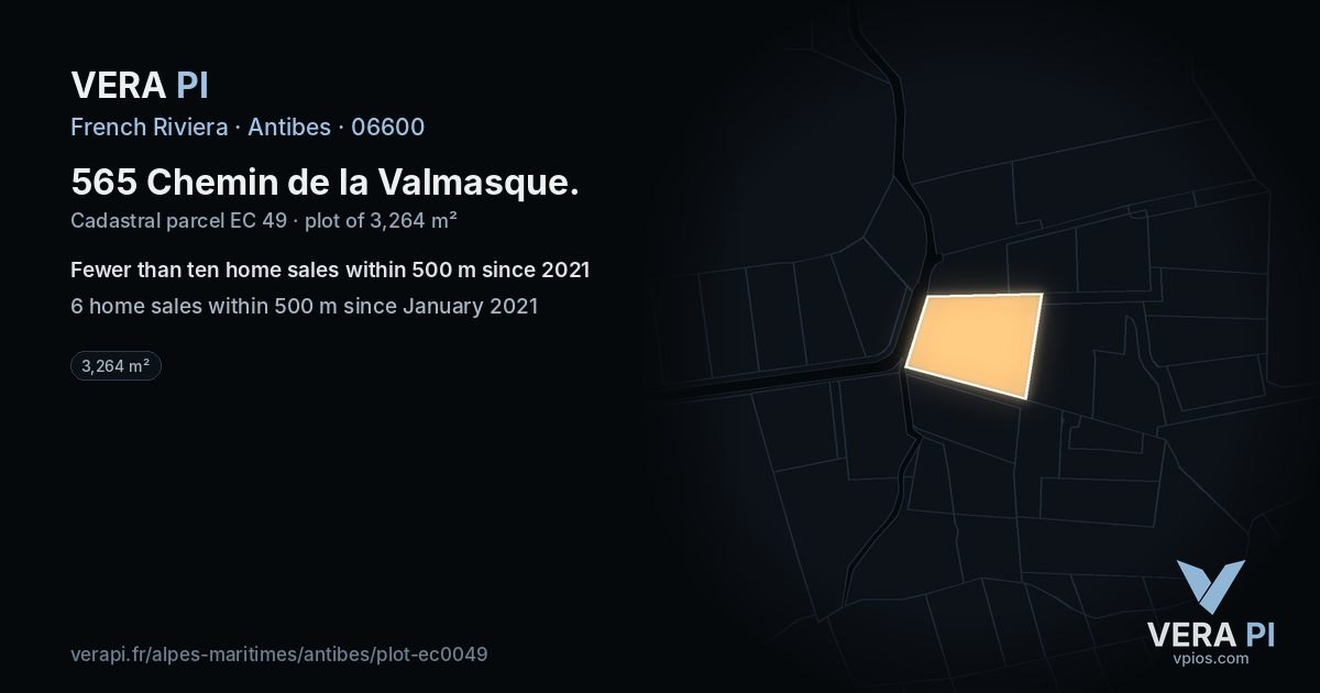 565 Chemin de la Valmasque, Antibes at night – the plot lit, the parcels around coloured by the prices near them
