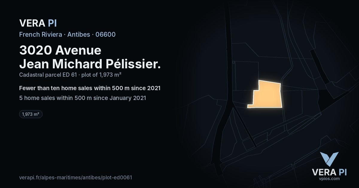 3020 Avenue Jean Michard Pélissier, Antibes at night – the plot lit, the parcels around coloured by the prices near them