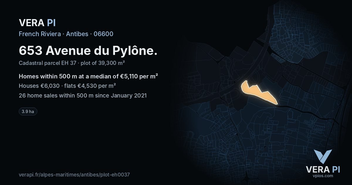 653 Avenue du Pylône, Antibes at night – the plot lit, the parcels around coloured by the prices near them