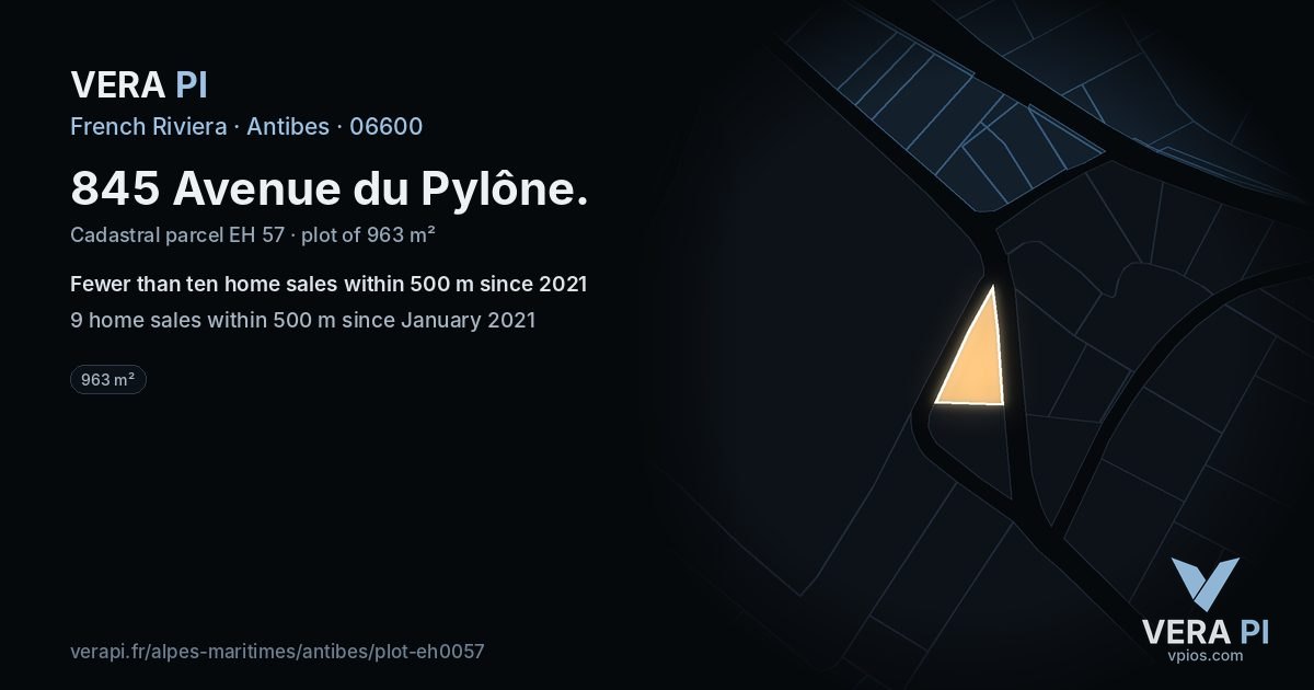 845 Avenue du Pylône, Antibes at night – the plot lit, the parcels around coloured by the prices near them