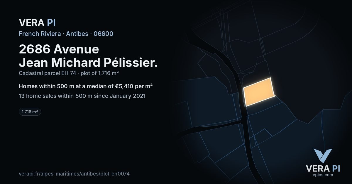 2686 Avenue Jean Michard Pélissier, Antibes at night – the plot lit, the parcels around coloured by the prices near them