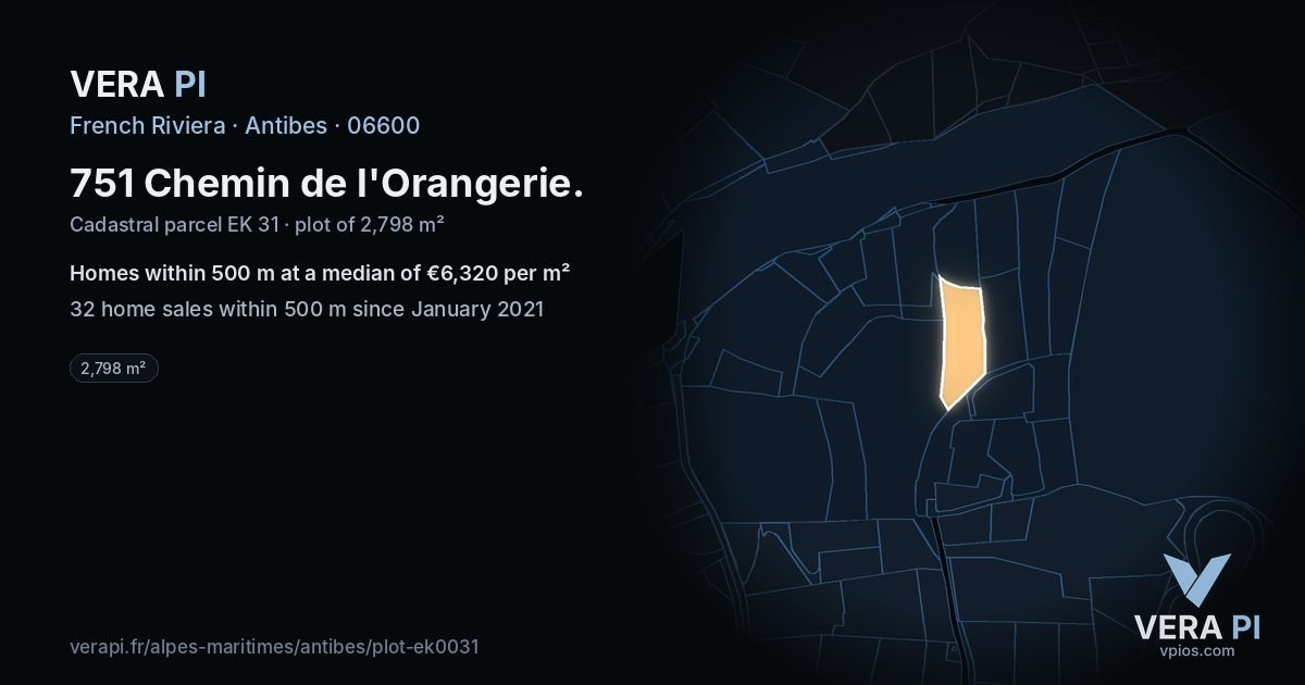 751 Chemin de l'Orangerie, Antibes at night – the plot lit, the parcels around coloured by the prices near them