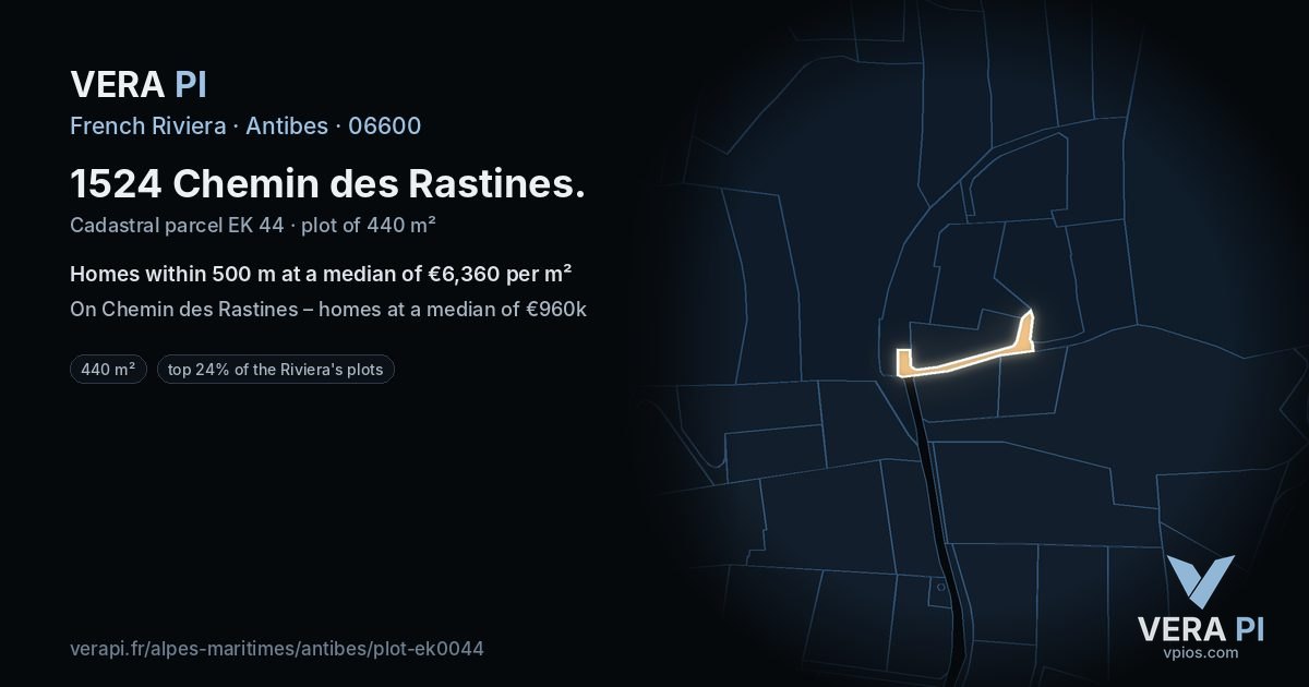 1524 Chemin des Rastines, Antibes at night – the plot lit, the parcels around coloured by the prices near them
