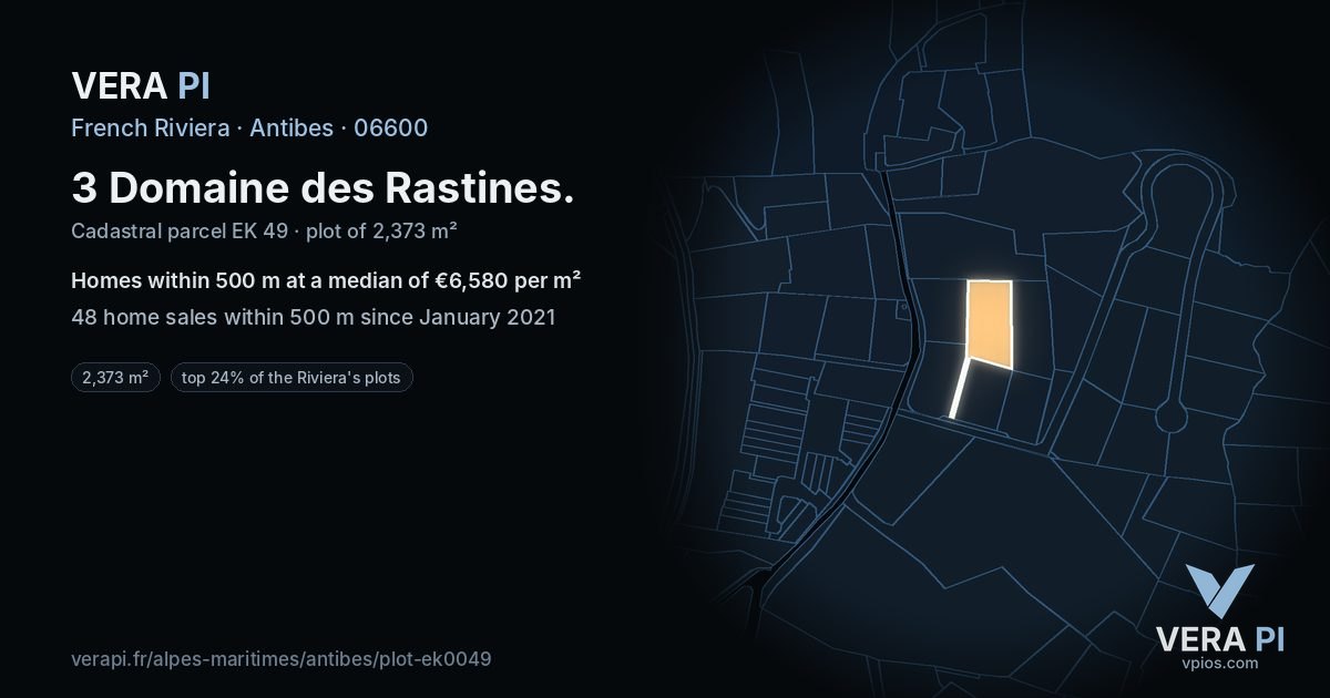 3 Domaine des Rastines, Antibes at night – the plot lit, the parcels around coloured by the prices near them