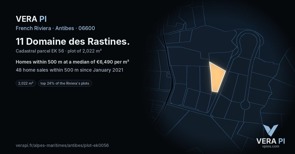 11 Domaine des Rastines, Antibes at night – the plot lit, the parcels around coloured by the prices near them