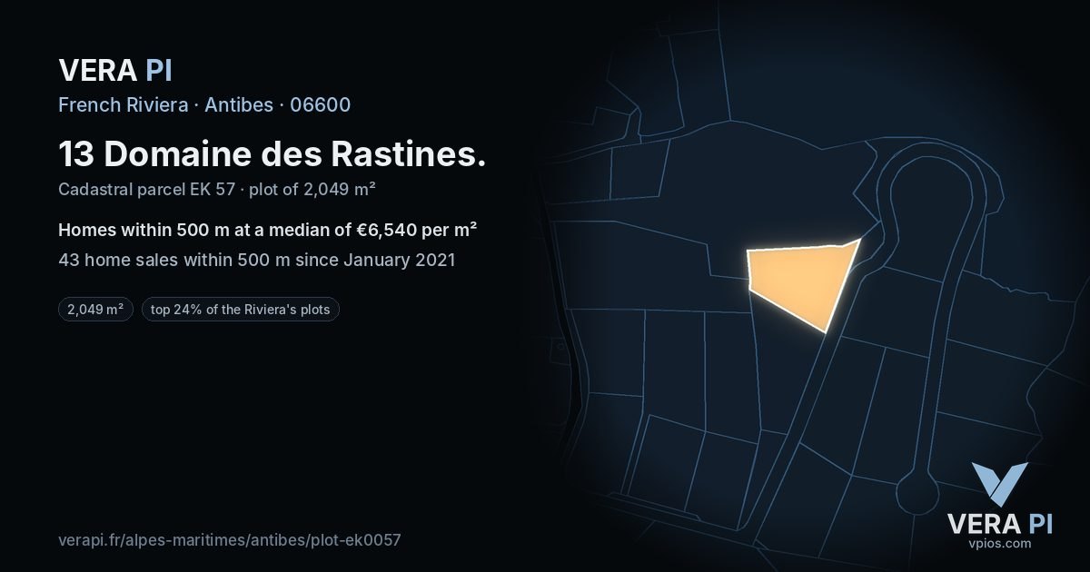 13 Domaine des Rastines, Antibes at night – the plot lit, the parcels around coloured by the prices near them