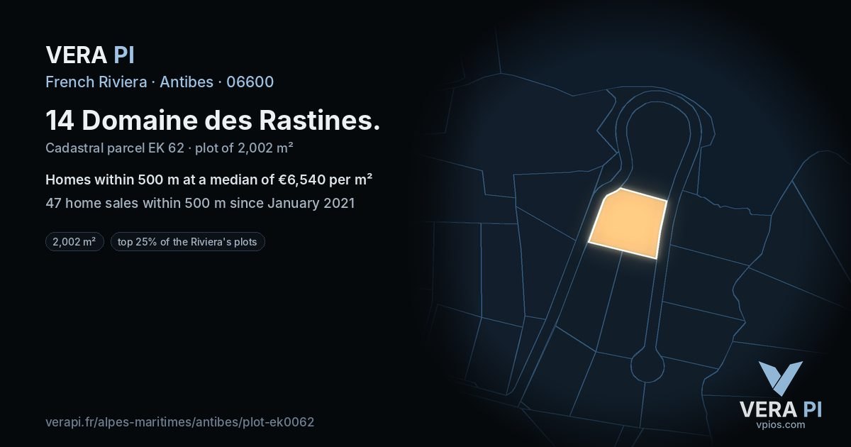 14 Domaine des Rastines, Antibes at night – the plot lit, the parcels around coloured by the prices near them