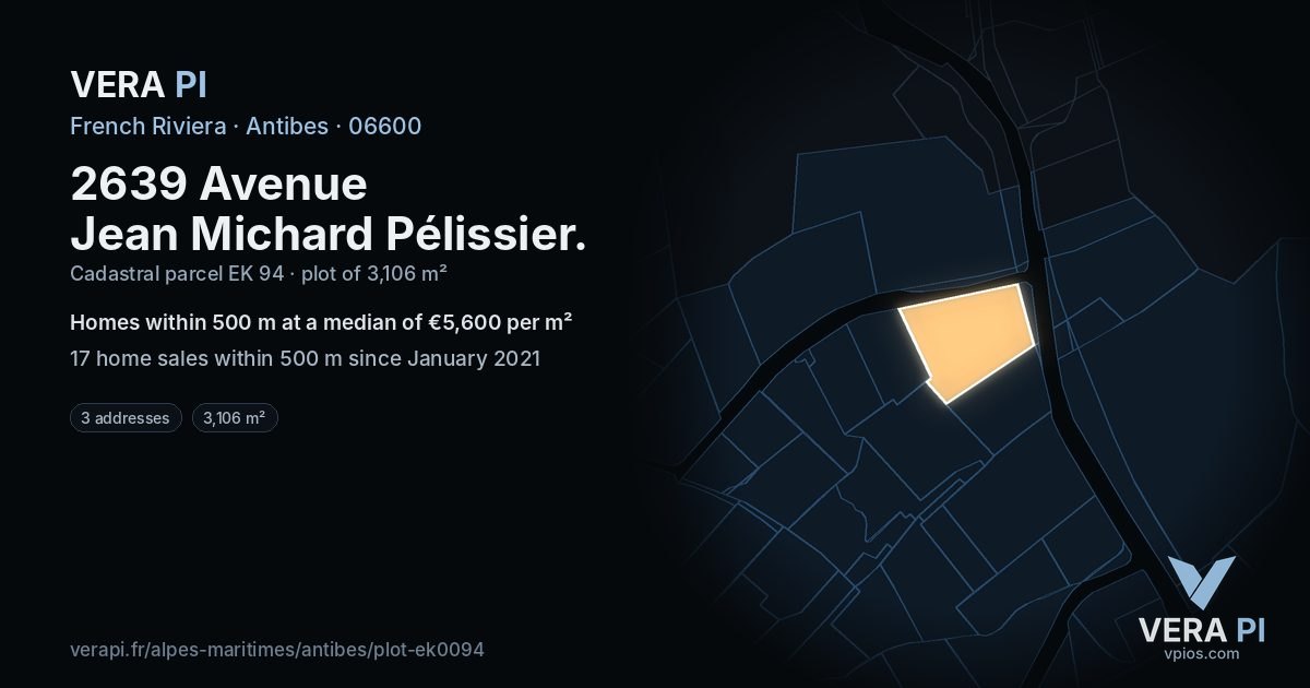 2639 Avenue Jean Michard Pélissier, Antibes at night – the plot lit, the parcels around coloured by the prices near them