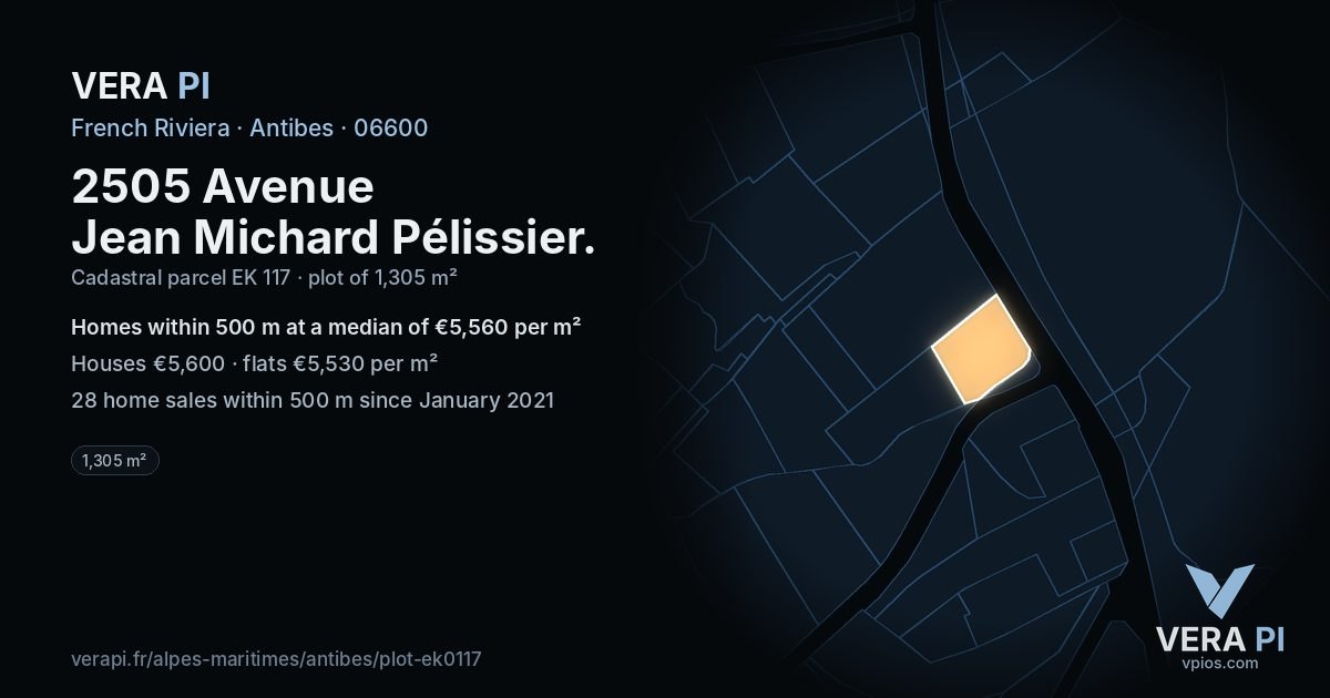2505 Avenue Jean Michard Pélissier, Antibes at night – the plot lit, the parcels around coloured by the prices near them