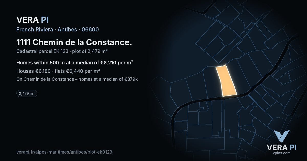 1111 Chemin de la Constance, Antibes at night – the plot lit, the parcels around coloured by the prices near them