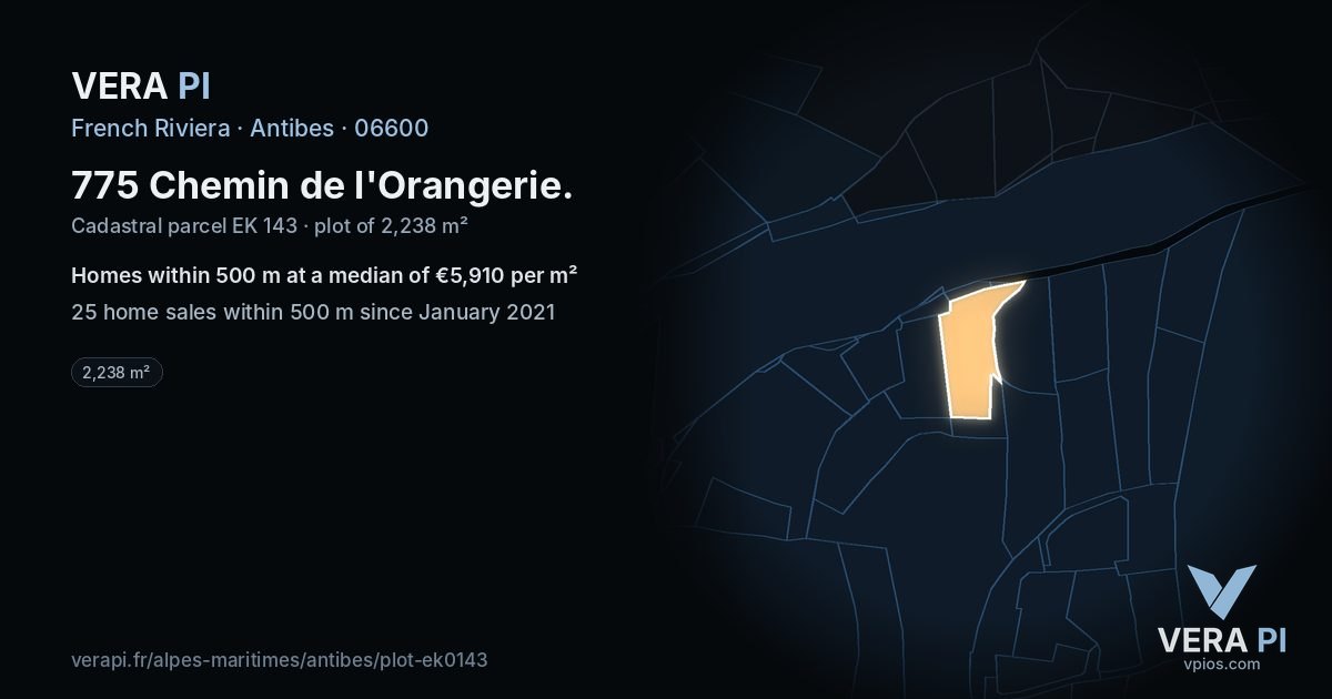775 Chemin de l'Orangerie, Antibes at night – the plot lit, the parcels around coloured by the prices near them