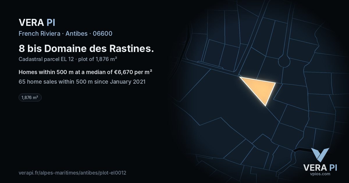 8 bis Domaine des Rastines, Antibes at night – the plot lit, the parcels around coloured by the prices near them