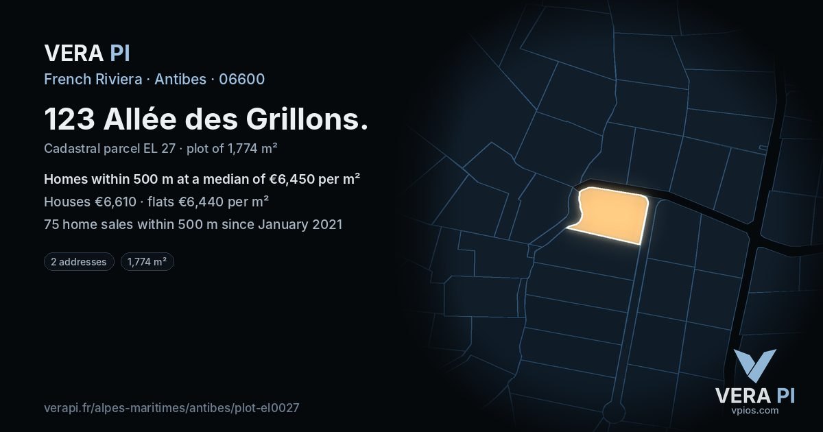123 Allée des Grillons, Antibes at night – the plot lit, the parcels around coloured by the prices near them