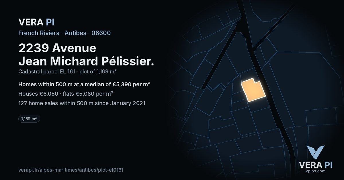 2239 Avenue Jean Michard Pélissier, Antibes at night – the plot lit, the parcels around coloured by the prices near them