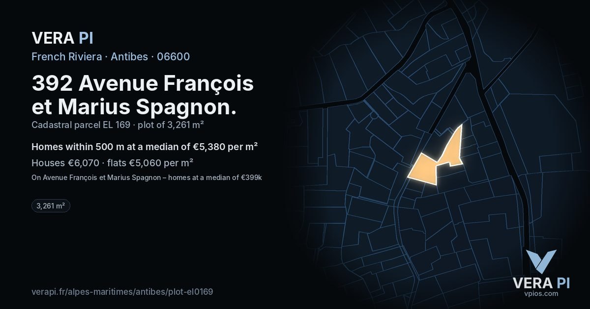392 Avenue François et Marius Spagnon, Antibes at night – the plot lit, the parcels around coloured by the prices near them