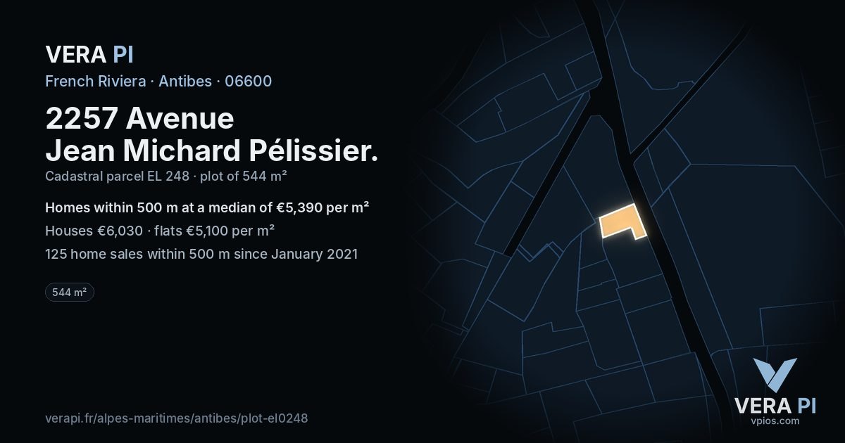 2257 Avenue Jean Michard Pélissier, Antibes at night – the plot lit, the parcels around coloured by the prices near them