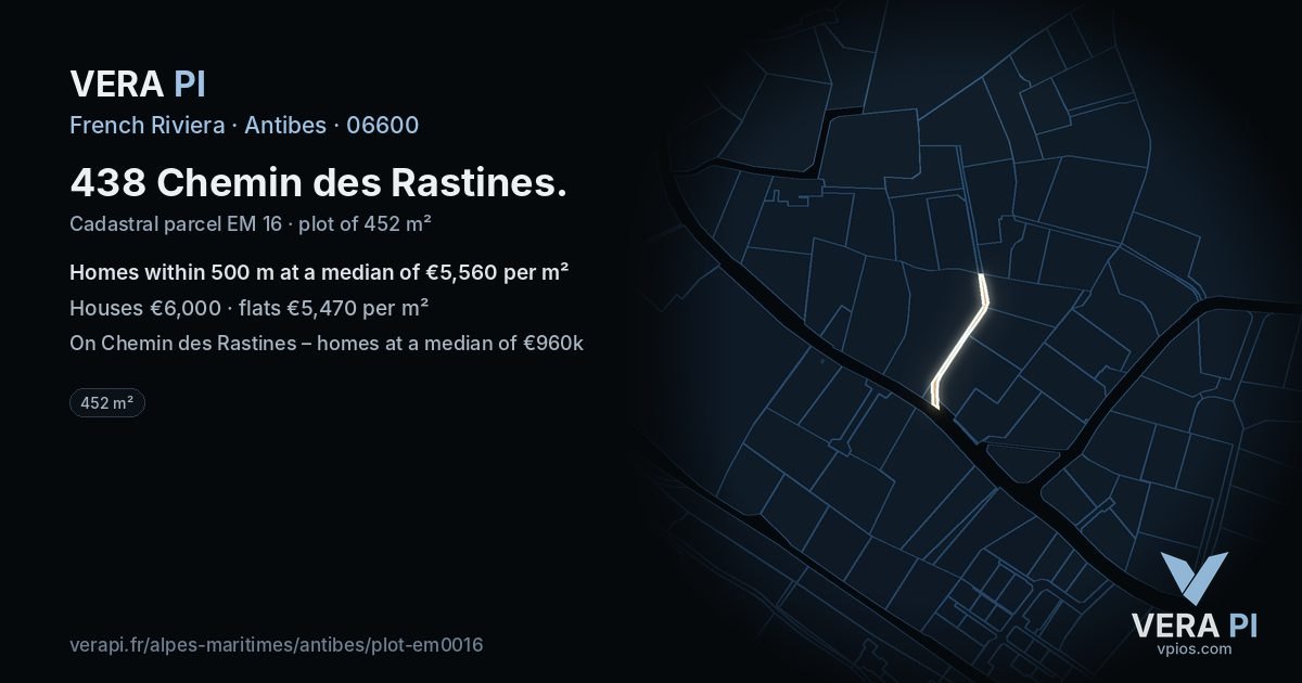 438 Chemin des Rastines, Antibes at night – the plot lit, the parcels around coloured by the prices near them
