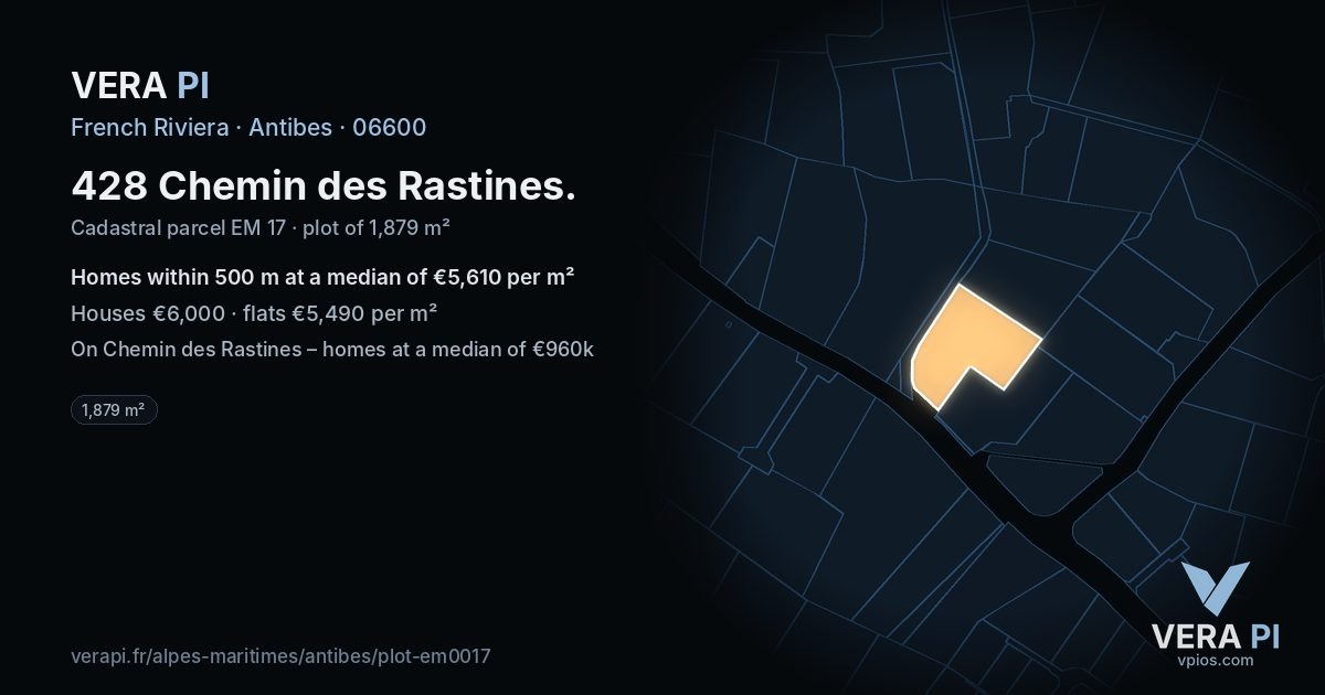 428 Chemin des Rastines, Antibes at night – the plot lit, the parcels around coloured by the prices near them