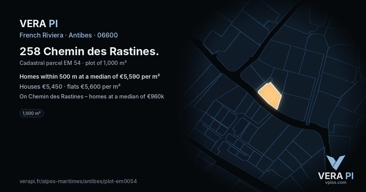 258 Chemin des Rastines, Antibes at night – the plot lit, the parcels around coloured by the prices near them