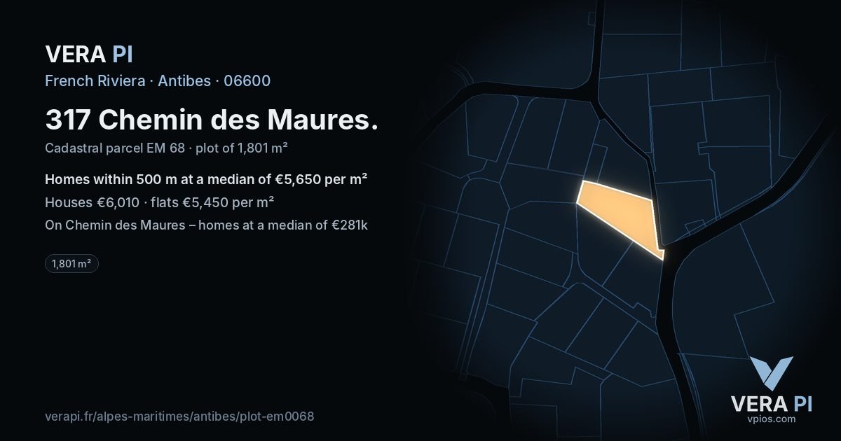 317 Chemin des Maures, Antibes at night – the plot lit, the parcels around coloured by the prices near them