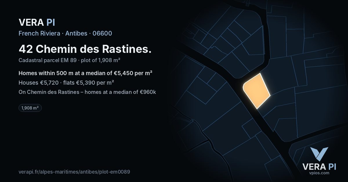 42 Chemin des Rastines, Antibes at night – the plot lit, the parcels around coloured by the prices near them