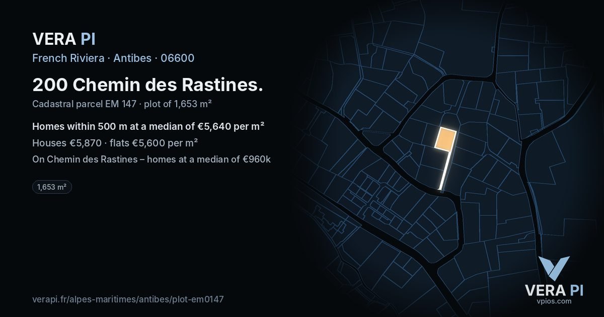 200 Chemin des Rastines, Antibes at night – the plot lit, the parcels around coloured by the prices near them