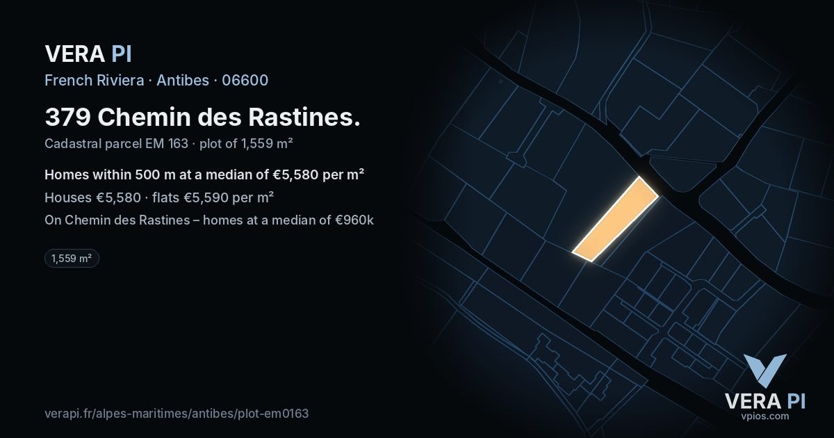 379 Chemin des Rastines, Antibes at night – the plot lit, the parcels around coloured by the prices near them