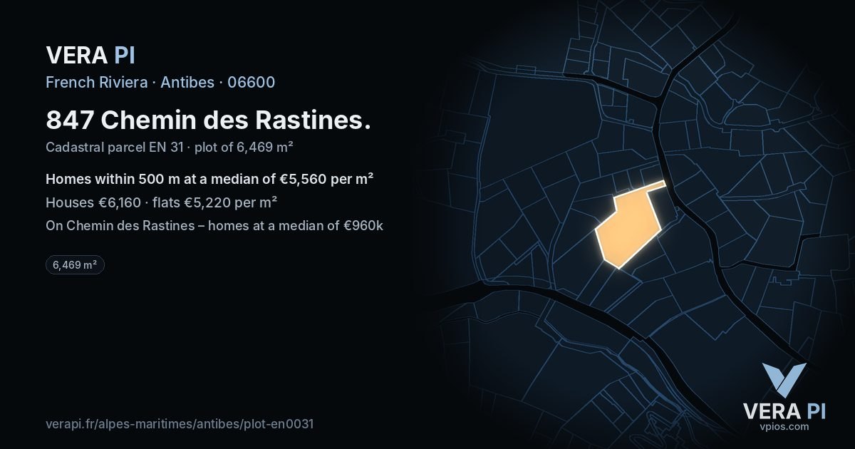 847 Chemin des Rastines, Antibes at night – the plot lit, the parcels around coloured by the prices near them