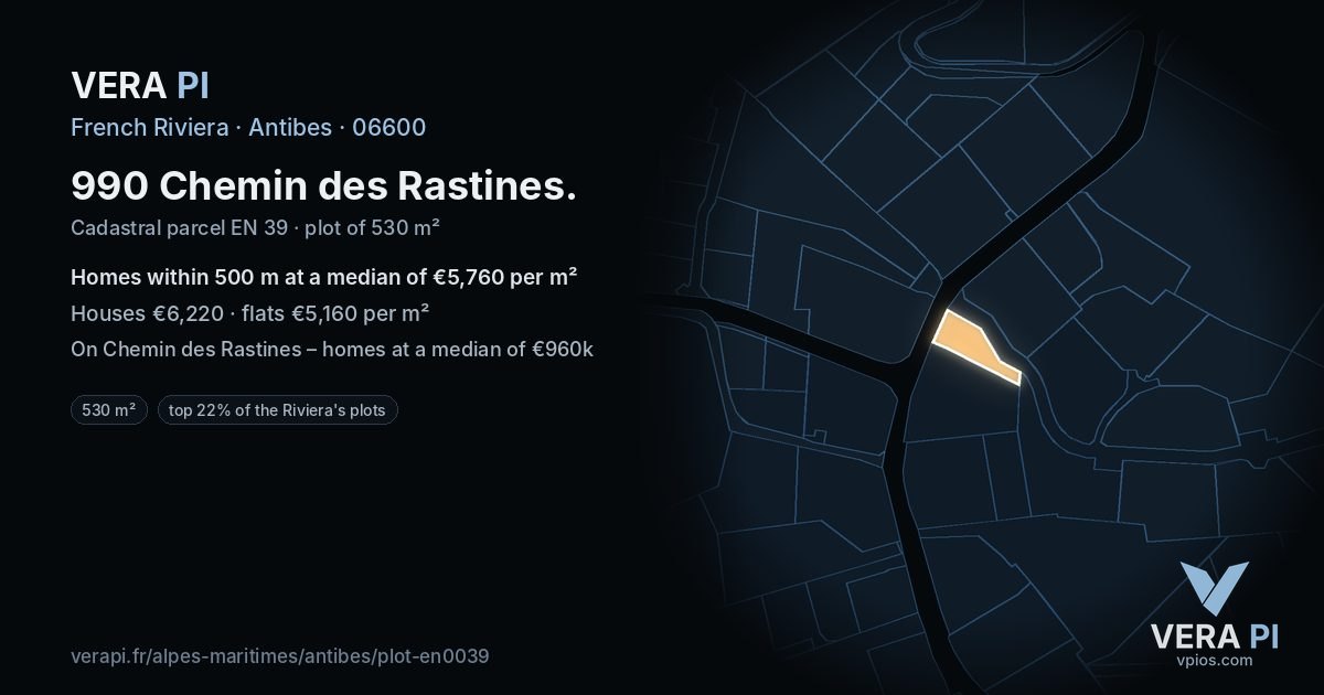990 Chemin des Rastines, Antibes at night – the plot lit, the parcels around coloured by the prices near them