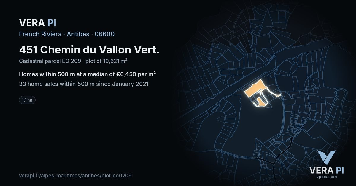 451 Chemin du Vallon Vert, Antibes at night – the plot lit, the parcels around coloured by the prices near them