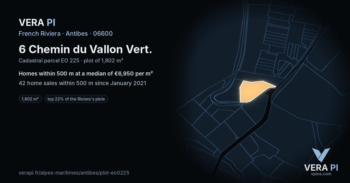 6 Chemin du Vallon Vert, Antibes at night – the plot lit, the parcels around coloured by the prices near them