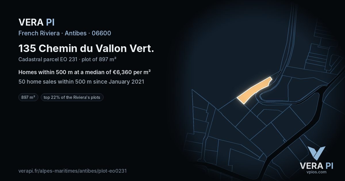 135 Chemin du Vallon Vert, Antibes at night – the plot lit, the parcels around coloured by the prices near them