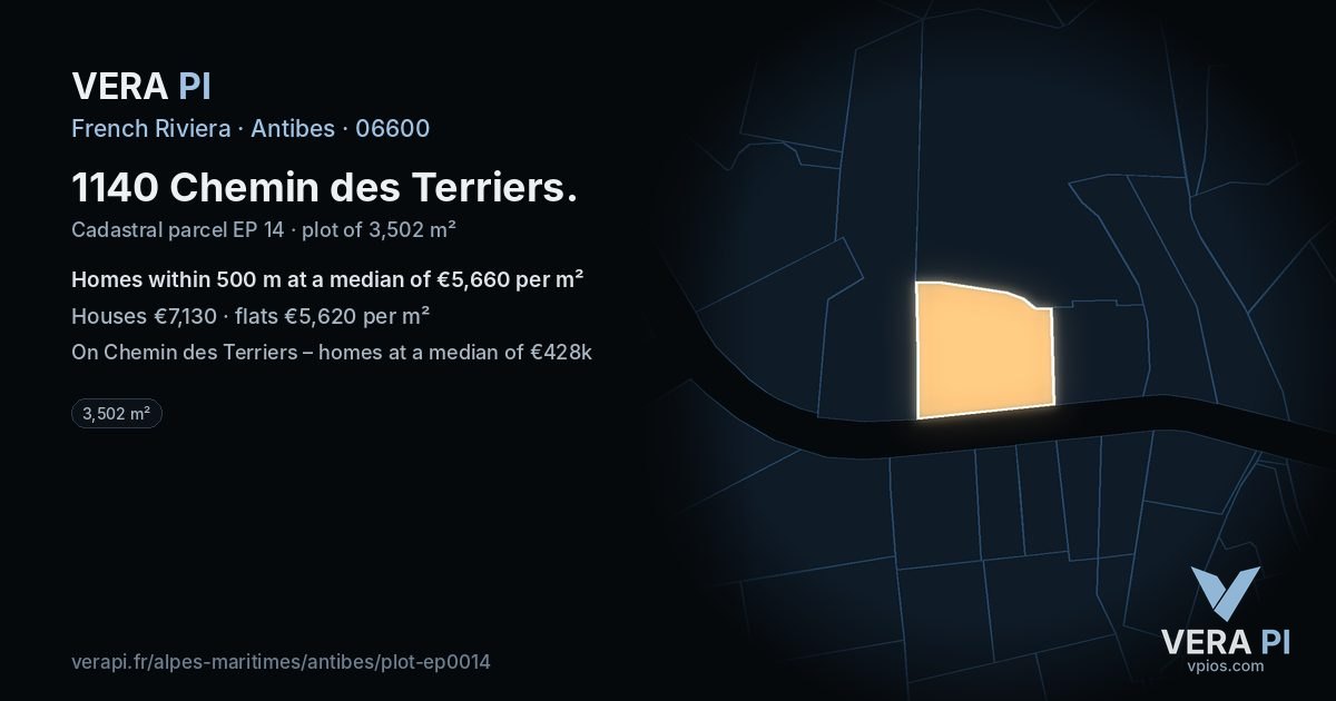 1140 Chemin des Terriers, Antibes at night – the plot lit, the parcels around coloured by the prices near them